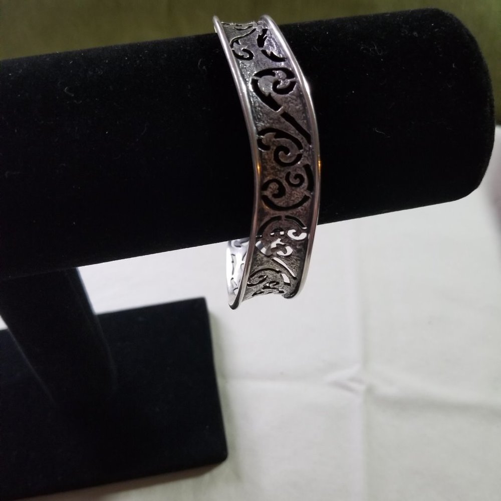 Silpada Sterling Silver Bangel